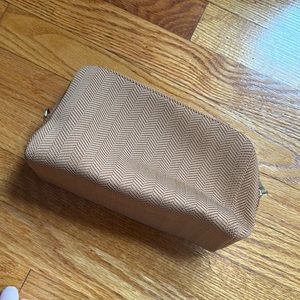 Rothy’s universal pouch